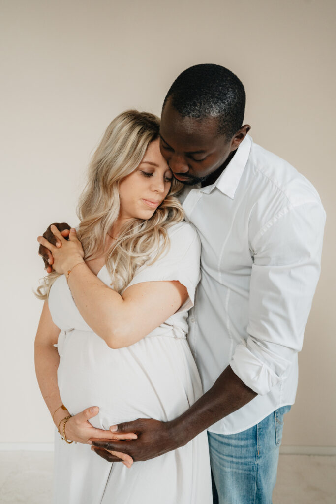 Babybauch-Fotografie-Kreis Aachen - Kreis Heinsberg - Babybauch-Shooting, LOFT - Übach-Palenberg, Danielle Henry Photography